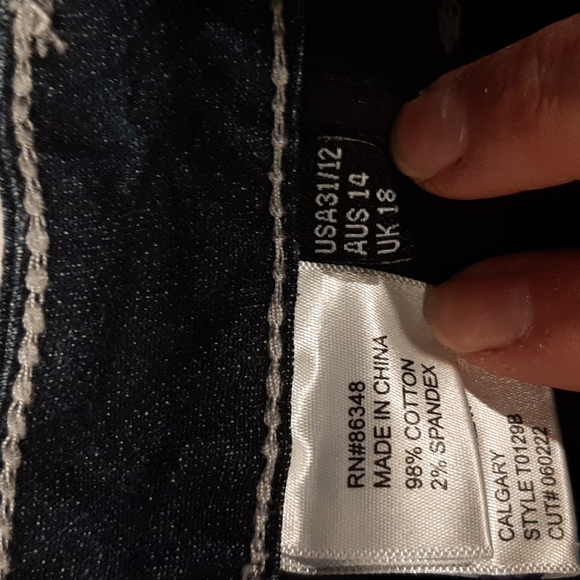 NWOT Women's Tru Luxe Embossed Jeans Size 31/33 12 - Picture 12 of 14